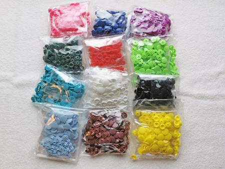 napy plastikowe 18\" 50kpl - kolor błękitny nr 13